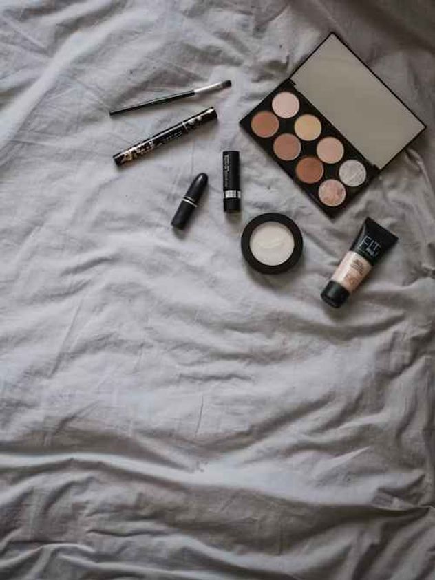 Dormir con el maquillaje, ¿no pasa nada, o lo peor del mundo?