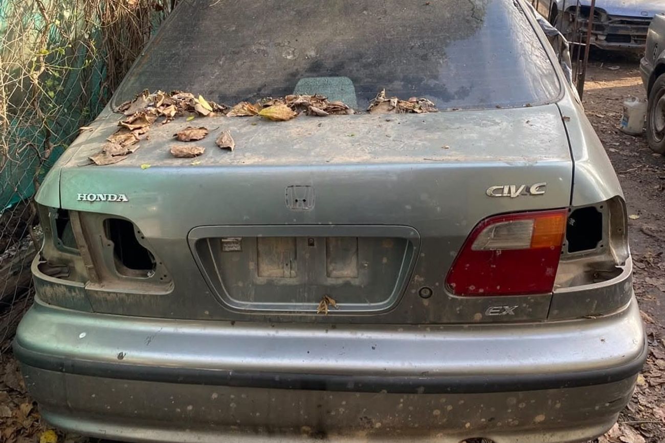 Uno de los Honda hallados. (Policía de la Ciudad)