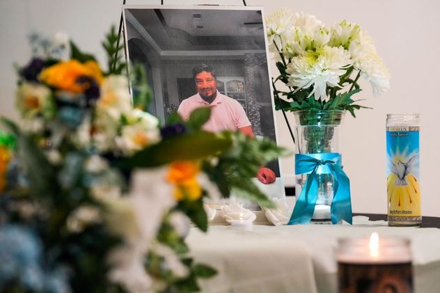 Denuncian "falta de colaboración" federal tras la muerte de un inmigrante a manos de ICE en Houston
