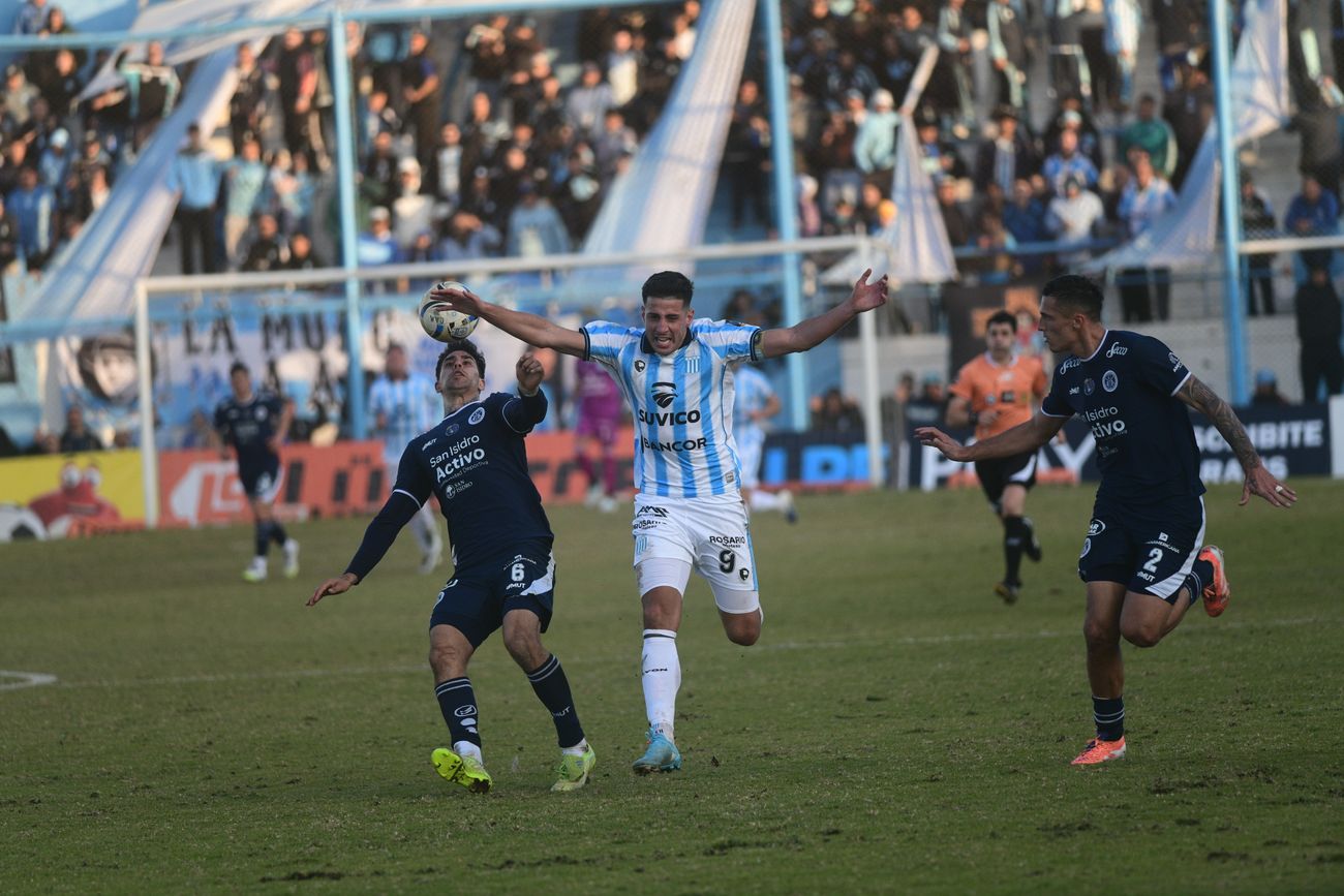 Racing y un triunfo para el infarto ante Acassuso en el Miguel Sancho
