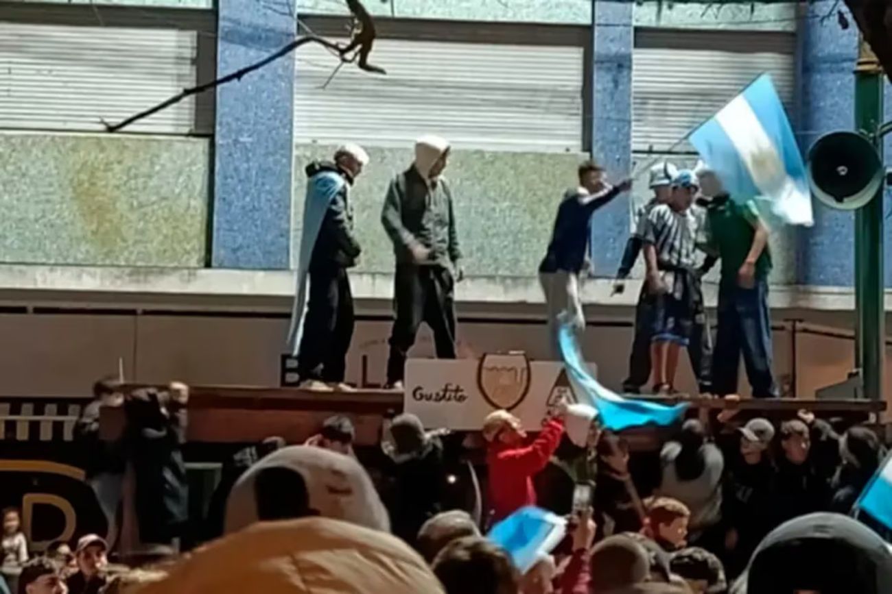 Concepción del Uruguay: colapsó el techo de un bar durante los festejos por la Selección