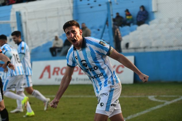Racing de Nueva Italia vs Acassuso por fecha de la Primera Nacional.