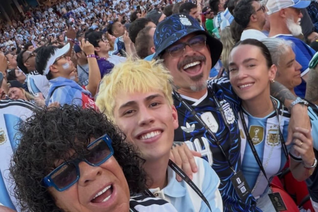 El festejo mundialista de la Mona Jiménez.