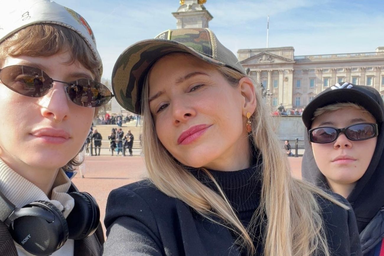 Helena Ortega mostró el living de su casa y un detalle de diseño se llevó todas las miradas.