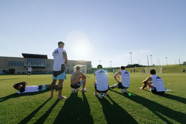Argentina se prepara para medirse el miércoles con Inglaterra por las semifinales del Mundial.