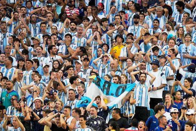 La hinchada argentina es una de las más masivas en el Mundial 2026. (AP)