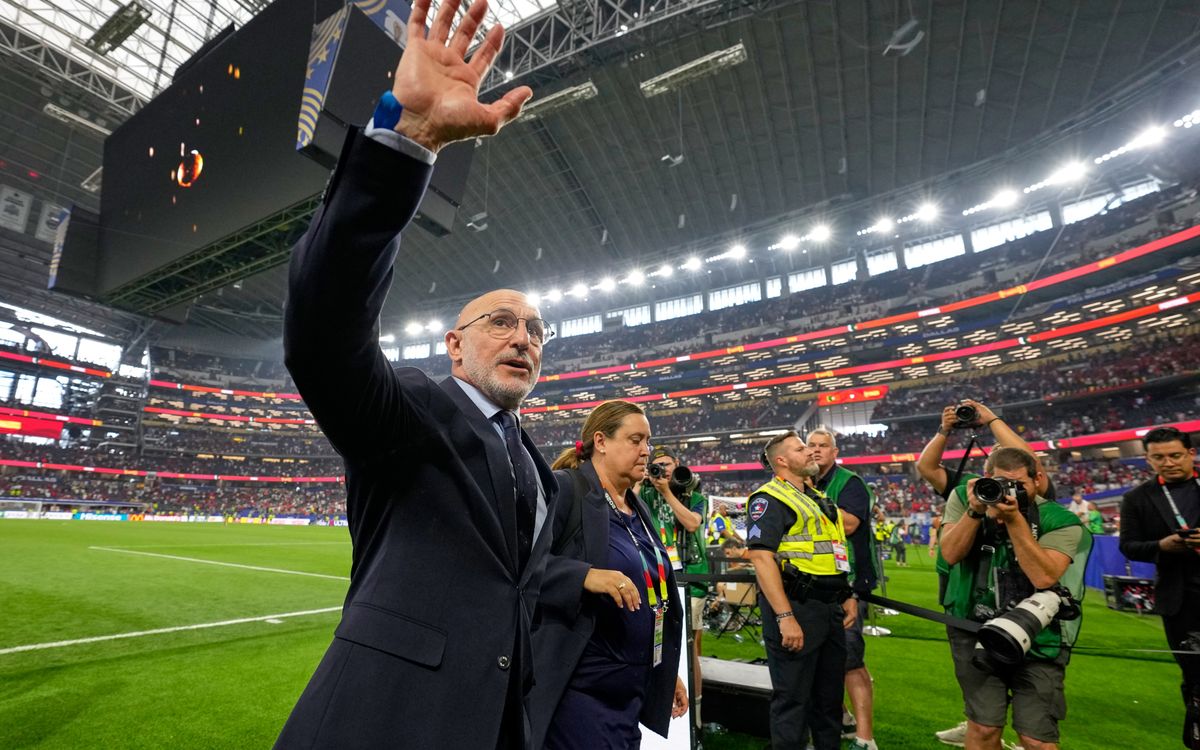 De la Fuente no bajó nunca de semifinales desde que dirige a España. (AP)