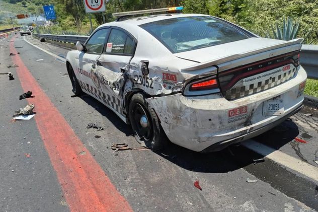 Tragedia en la autopista de Guadalajara: choque múltiple e incendio dejó al menos 10 muertos