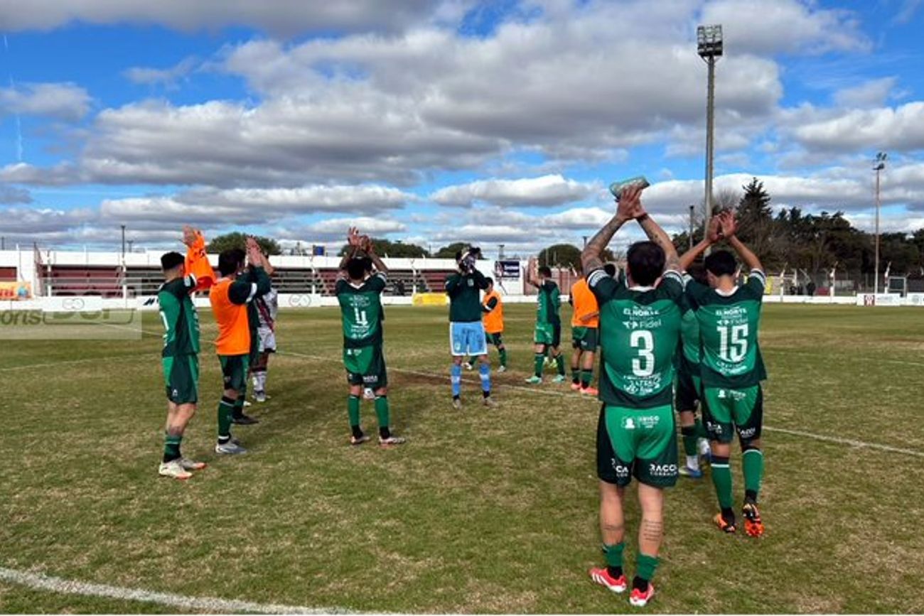 Sportivo Belgrano empató en su visita a Sportivo Las Parejas y manda en su zona. (Diario Sports)