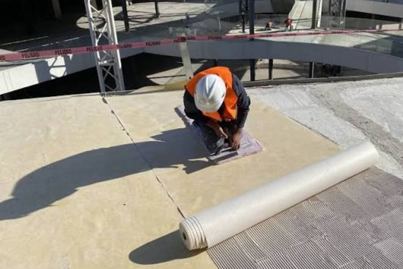 Adiós al moho en las paredes: cómo funciona la membrana antihumedad que protege tu casa.