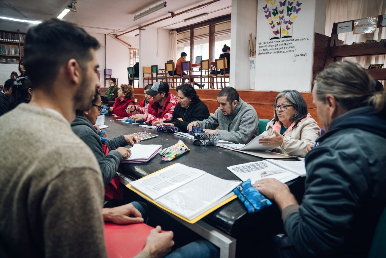 La evaluación se realiza de forma presencial y permite acreditar de manera oficial los aprendizajes de la escuela primaria.
