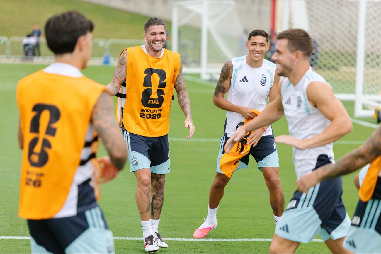 La selección cumplió este martes la última práctica para medirse el miércoles con Inglaterra por las semifinales del Mundial 2026. (Prensa selección)