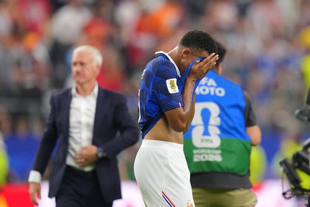 “No jugamos el partido que queríamos, ni tácticamente, ni técnicamente", expresó Kylian Mbappé tras la caída de Francia ante España. (AP)
