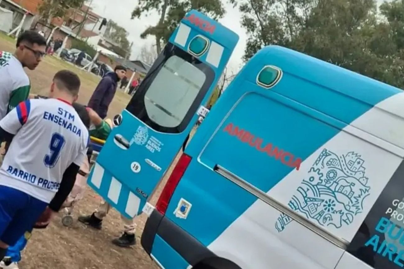 Un partido de fútbol amateur de la Liga Amistad de Ensenada terminó con dos jugadores hospitalizados.