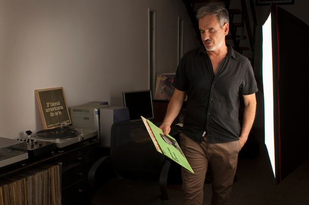 Quiroga entiende al periodismo musical como un espacio de encuentro entre quienes crean y quienes escuchan.