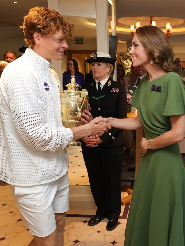 Kate Middleton sorprendió en Wimbledon con dos looks elegantes que se volvieron tendencia.