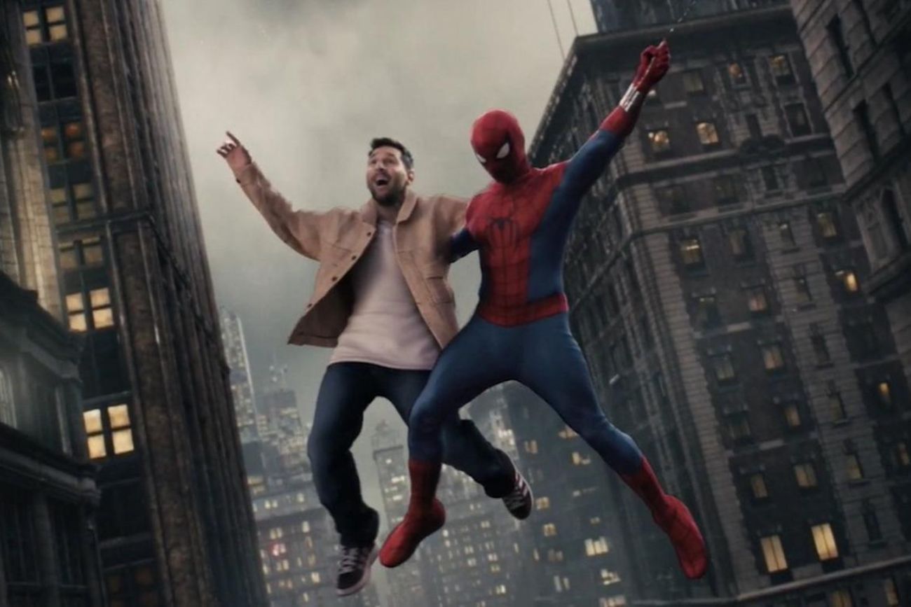 Tom Holland grabó una publicidad con Lionel Messi para la nueva película de Spider Man.