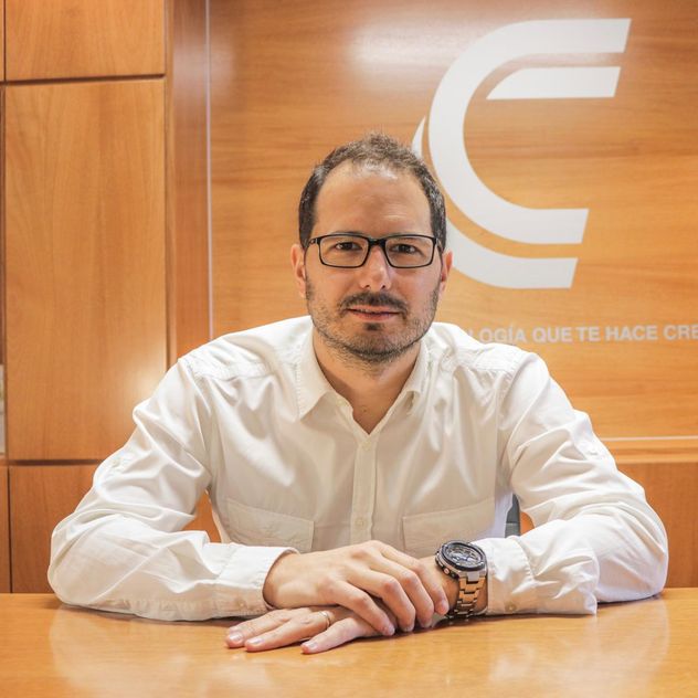 Gustavo Crucianelli.