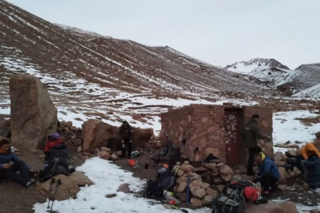 Rescate en la Cordillera: Gendarmería puso a salvo a cuatro personas atrapadas en un temporal de nieve