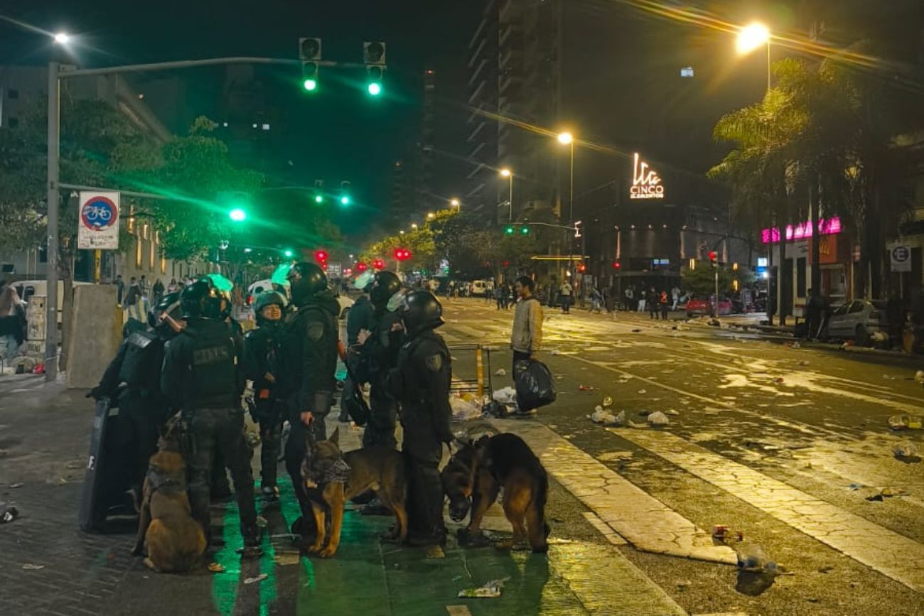 Así quedó el Patio Olmos luego de los incidentes tras el festejo por el partido de Argentina.