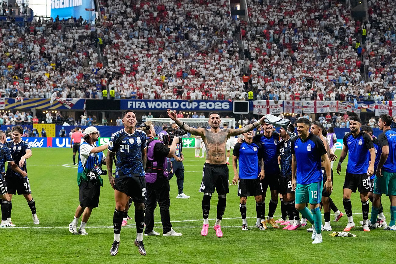 Argentina jugó a lo campeón, reaccionó, borró a los ingleses y es finalista