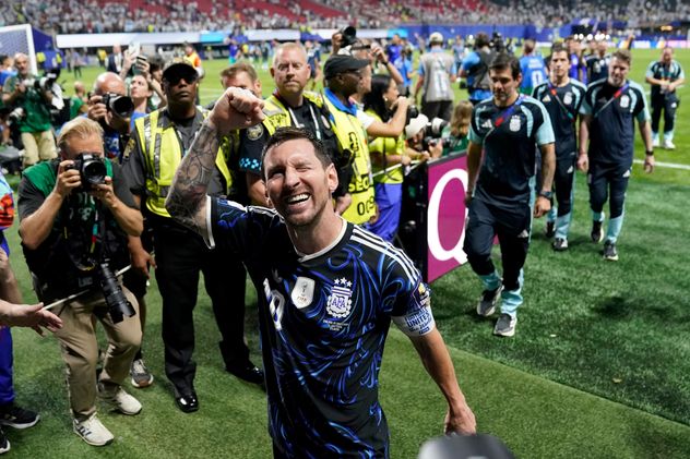 Messi y su festejo tras vencer a Inglaterra.