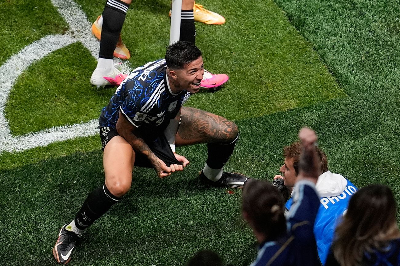 Con gol de Enzo Fernández, Argentina empata 1-1 con Inglaterra en la semifinal del Mundial 2026.