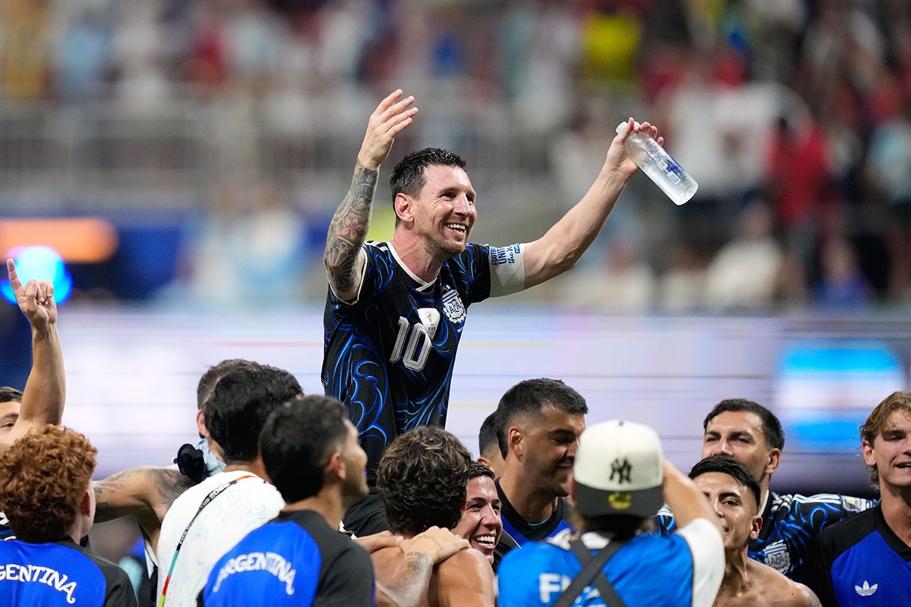 Argentina-Inglaterra: la noche en que la Selección escribió otra página eterna en la historia de los Mundiales