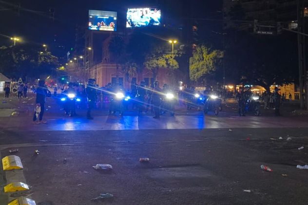 En fotos y videos: así quedó el Patio Olmos luego de los incidentes tras el festejo por el partido de Argentina