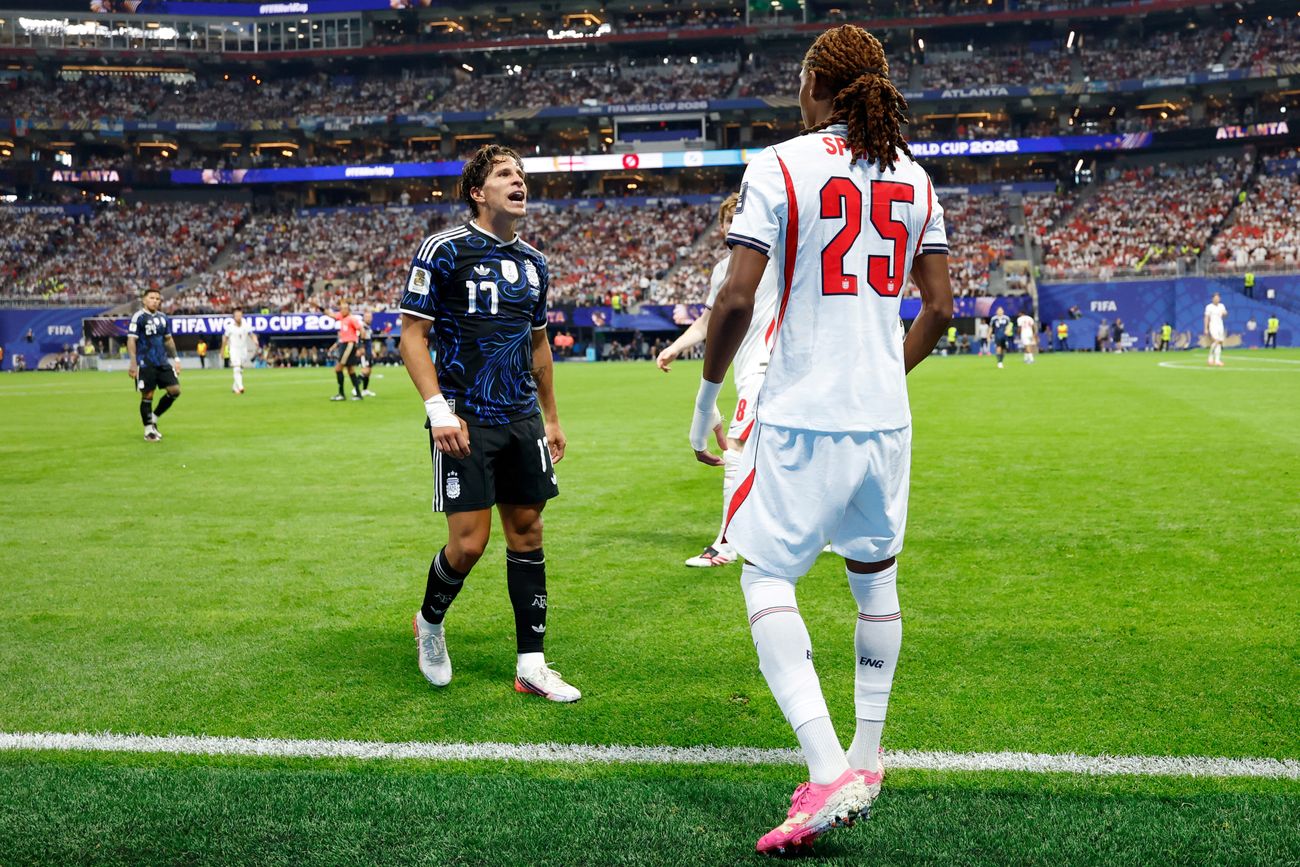 Giuliano Simeone ante Inglaterra.