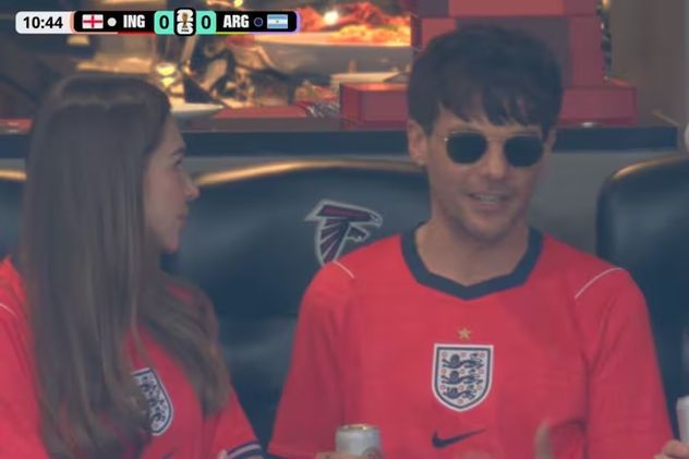 Louis Tomlinson, ex One Direction, en el partido de Argentina contra Inglaterra.