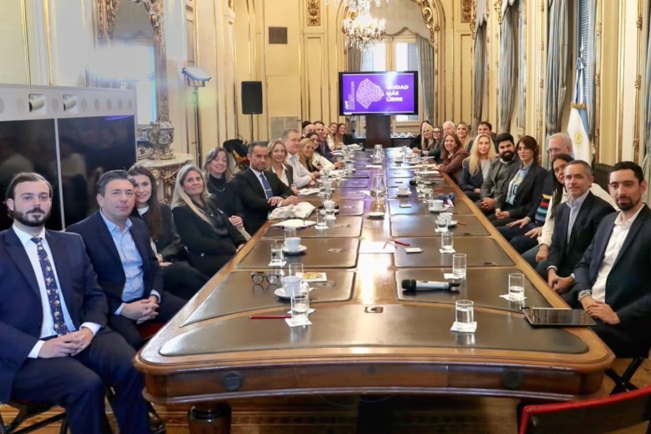Karina acelera la estrategia 2027: ordenó a sus legisladores buscar un candidato propio para la Ciudad