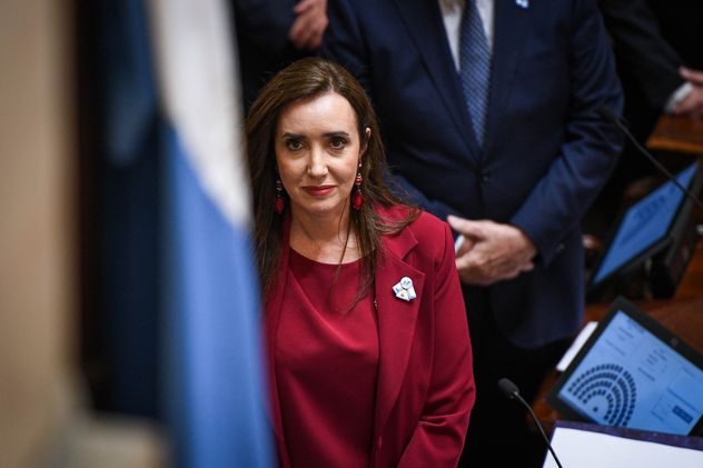 La vicepresidenta Victoria Villarruel intentó frenar la sesión