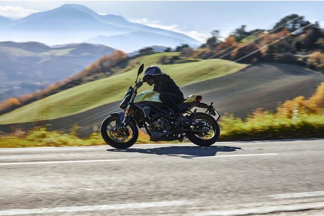 Morbidelli N300, creada para disfrutar cada camino.