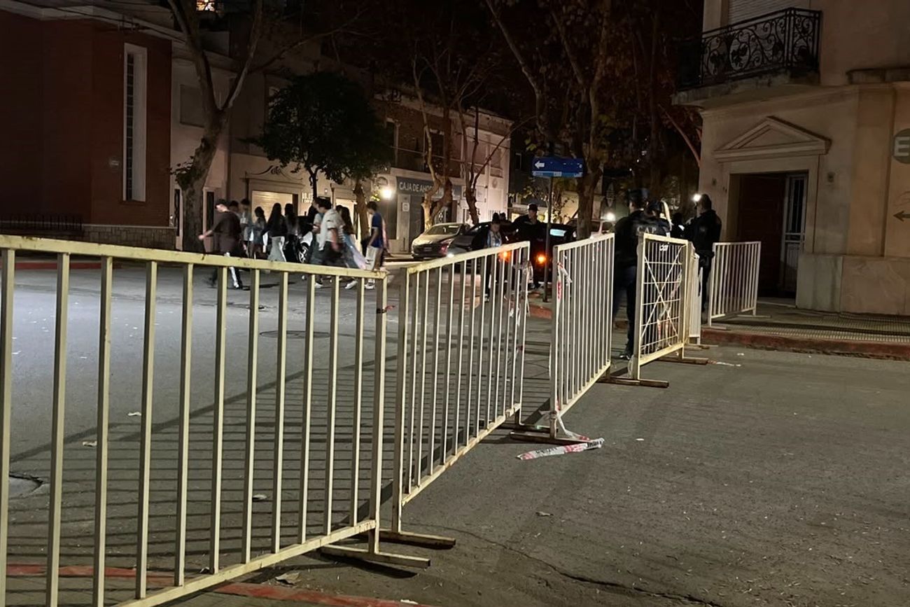 La previa. Controles en el centro de Villa María, con Policía y Gendarmería, antes del partido del sábado pasado.