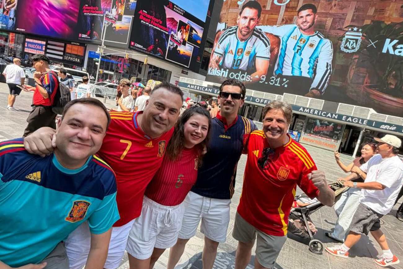 Fanáticos españoles en Times Square.