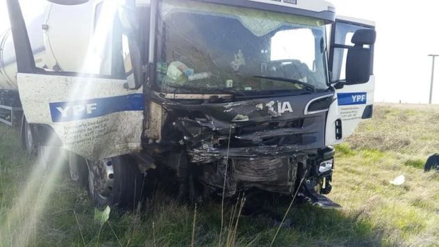 Trágico choque frontal en una ruta de Bahía Blanca: hay dos víctimas fatales.