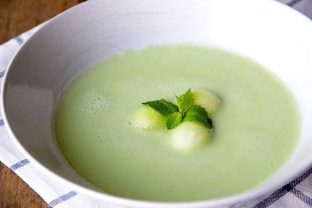 Sopa de melón fría: la receta saludable y refrescante que se prepara en solo 10 minutos.