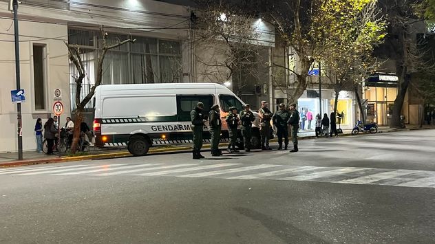 La previa. Controles en el centro de Villa María, con Policía y Gendarmería, antes del partido del sábado pasado.