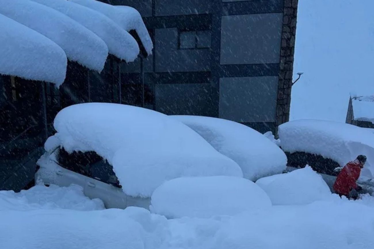 Mendoza: nevada intensa en Las Leñas, Penitentes y Villa Las Cuevas
