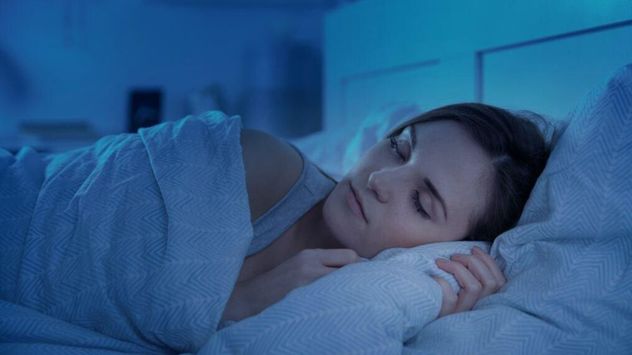 El ruido marrón se volvió una de las herramientas más populares para dormir, estudiar y mejorar la concentración gracias a su sonido profundo y constante.