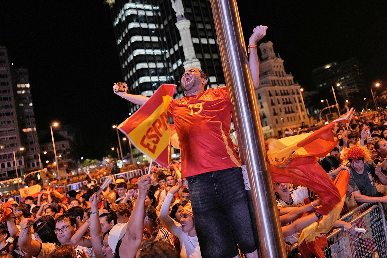 Festejos en Madrid tras la consagración de España en la Copa del Mundo 2026.
