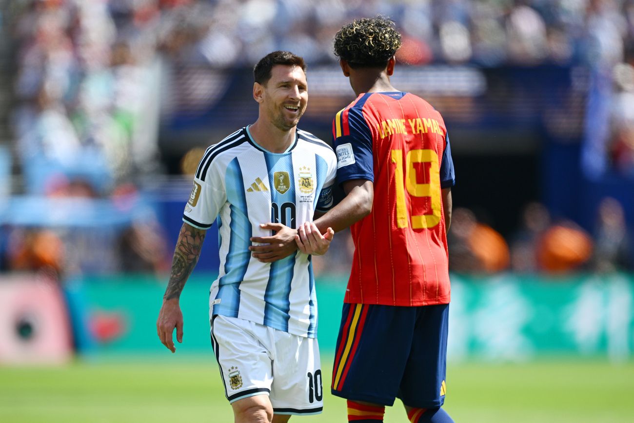 El reencuentro más esperado: así fue el saludo entre Lionel Messi y Lamine Yamal