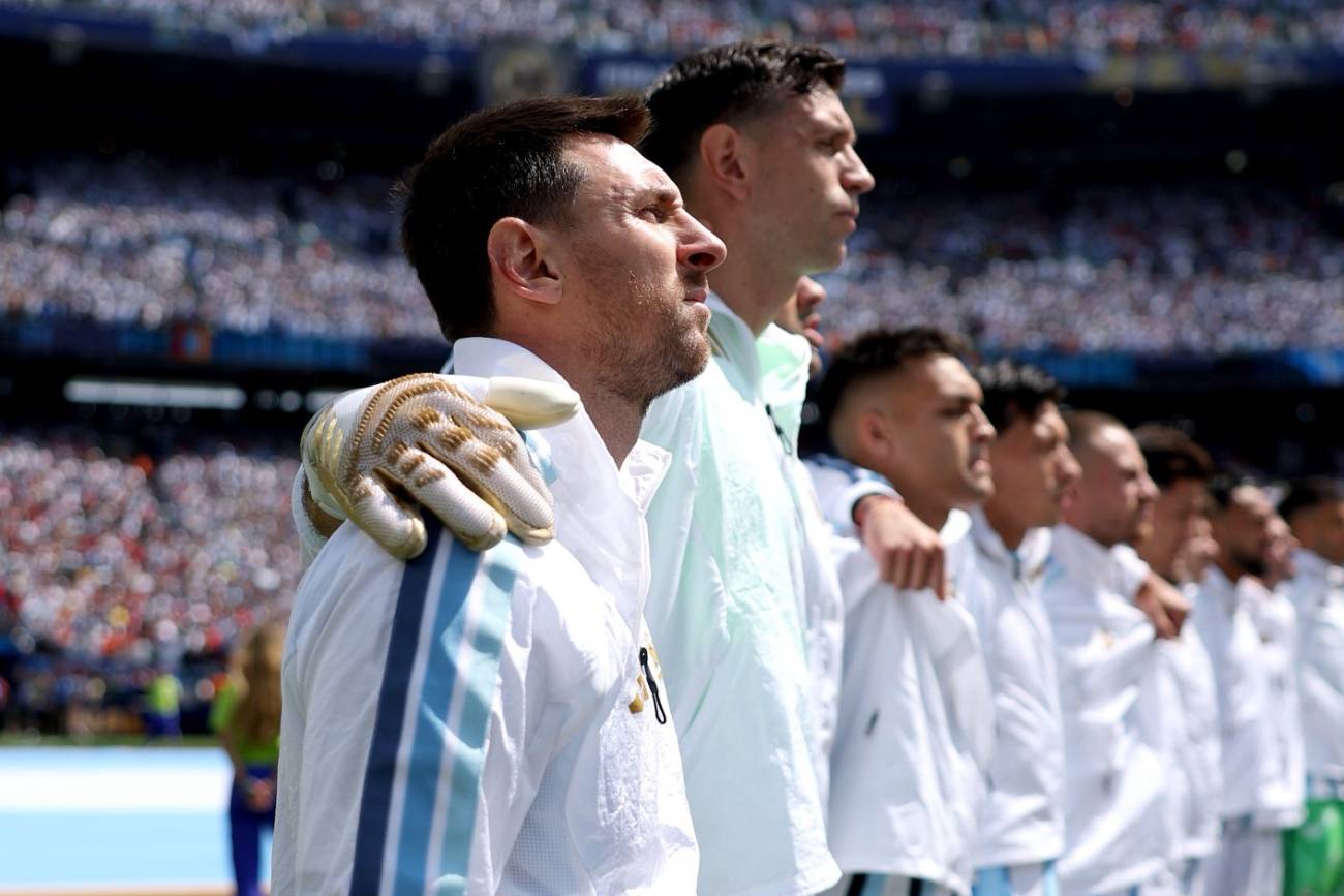 El saludo de Alejandro Domínguez para la Argentina.