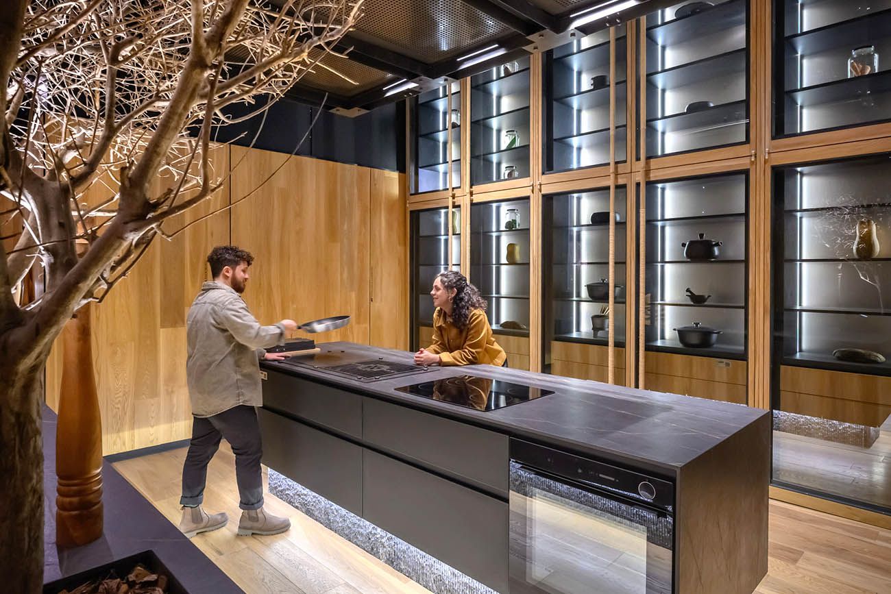 El diseño interior propone nuevas posibilidades para la iluminación en invierno a partir de la fragmentación y estratificación de la luz en capas independientes (proyecto Cocina Gourmet, Casa FOA, del estudio Etéreo Arquitectos).