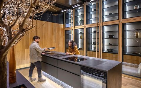El diseño interior propone nuevas posibilidades para la iluminación en invierno a partir de la fragmentación y estratificación de la luz en capas independientes (proyecto Cocina Gourmet, Casa FOA, del estudio Etéreo Arquitectos).