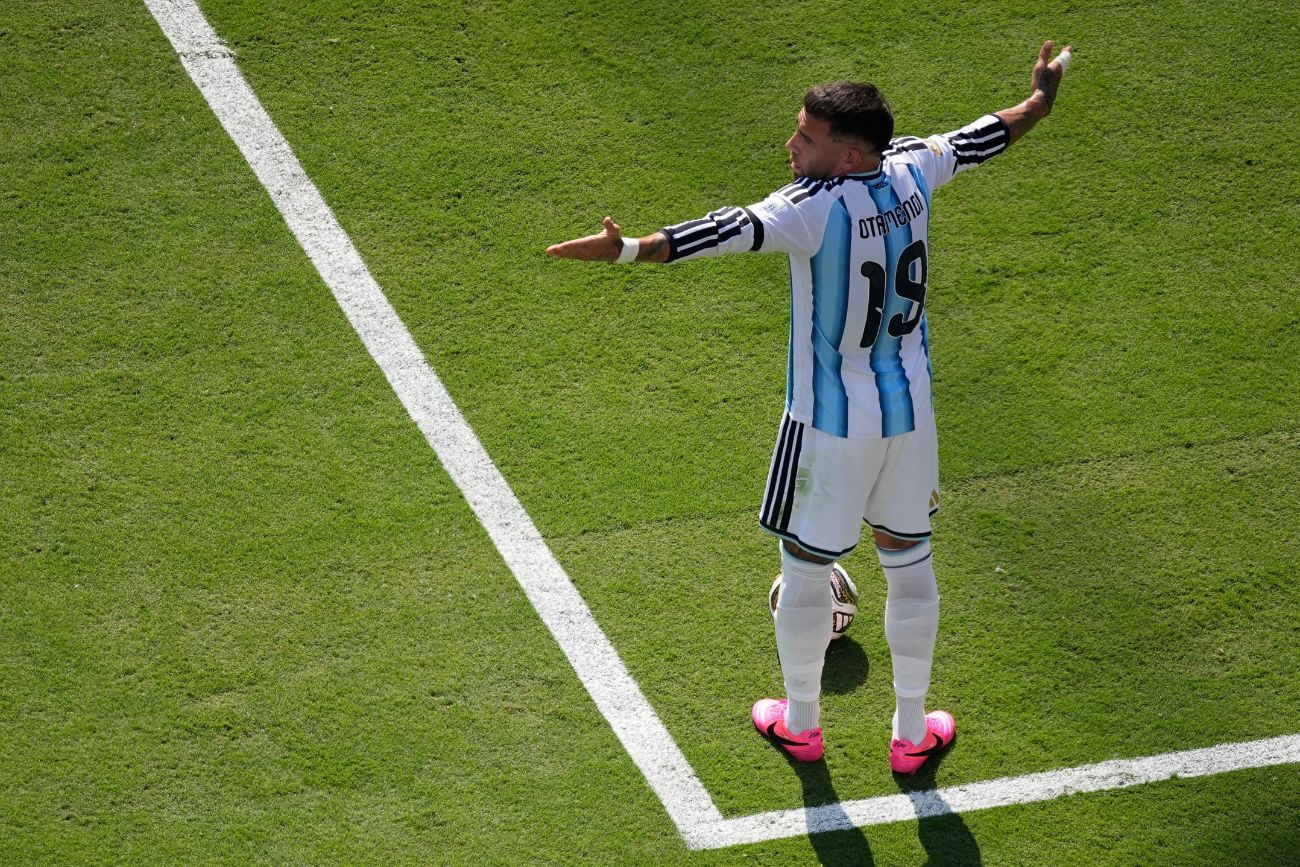 Nicolás Otamendi se despidió de la selección argentina.