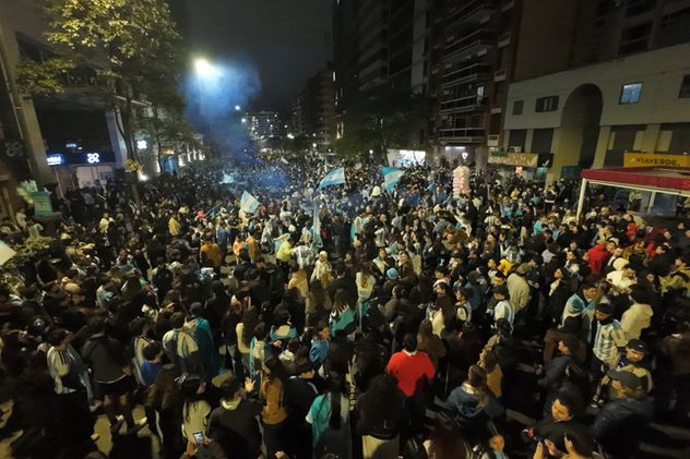 Mundial 2026. Festejos en Patio Olmos por Argentina subcampéon.