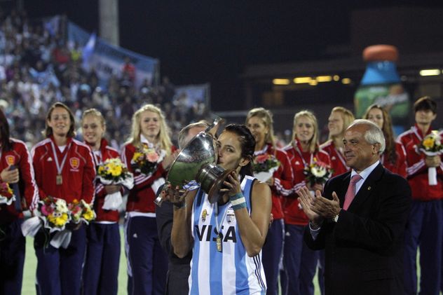 La legendaria Luciana Aymar, jugadora de Las Leonas.