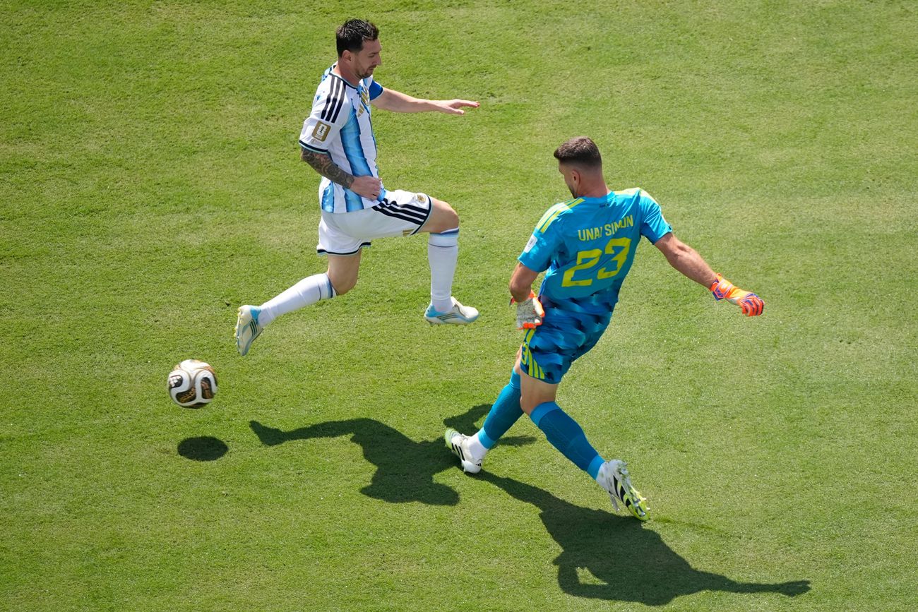El arquero de España Unai Simon en la final.